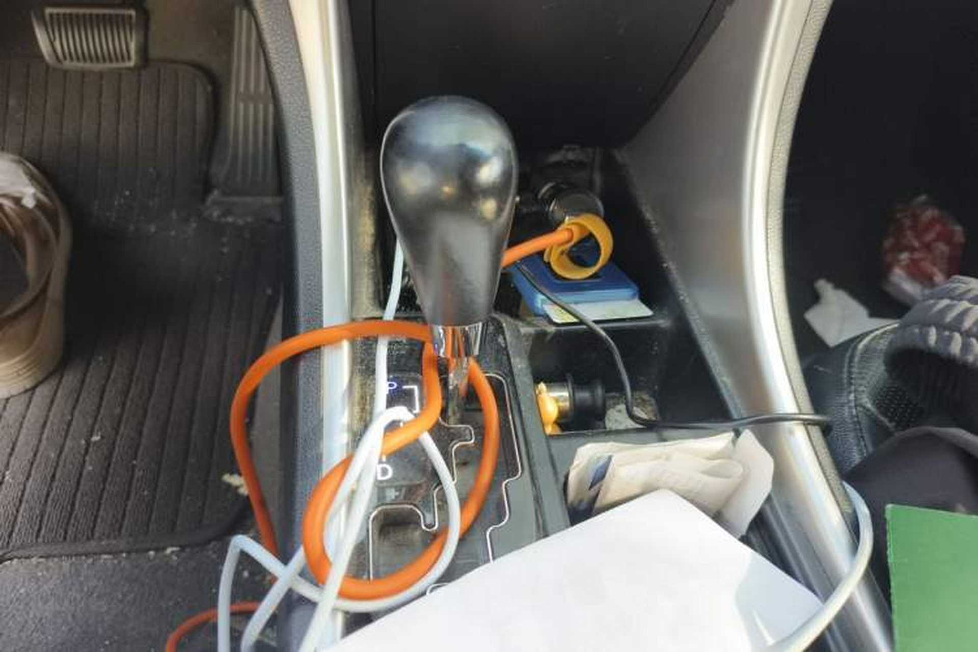 Used Hyundai Sonata 2011 2.0L Automatic Luxury Edition Gear Lever