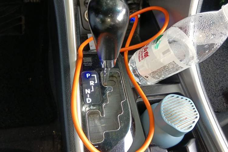 Used Hyundai Sonata 2011 2.0L Automatic Luxury Edition Gear Lever