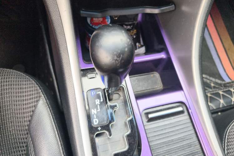 Used Hyundai Sonata 2011 2.0L Automatic Leading Edition Gear Lever
