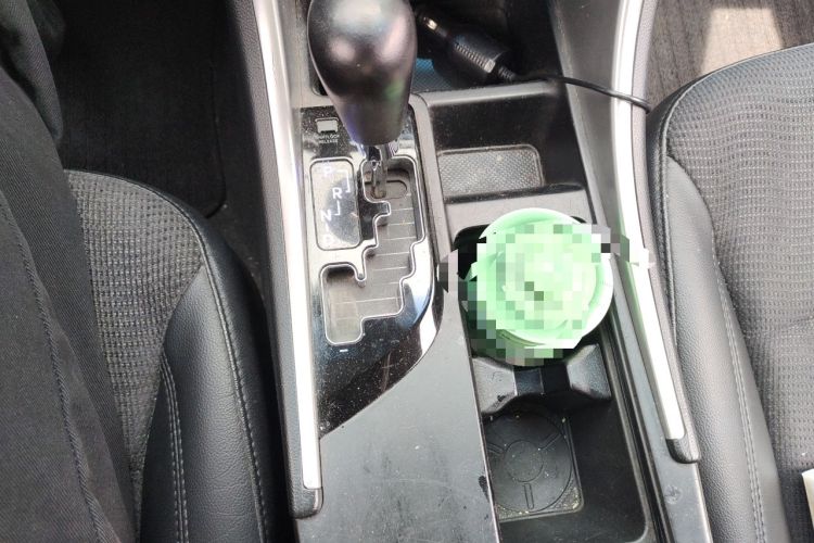 Used Hyundai Sonata 2011 2.0L Automatic Leading Edition Gear Lever