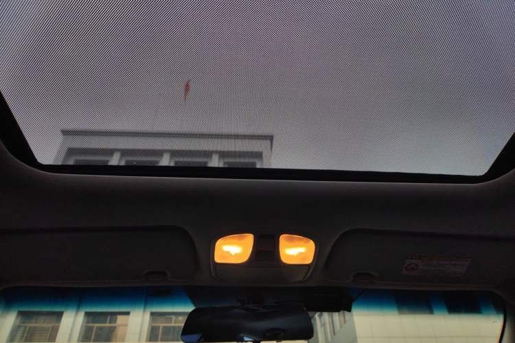 Used Hyundai Sonata 2011 2.0L Automatic Prestige Edition Headliner