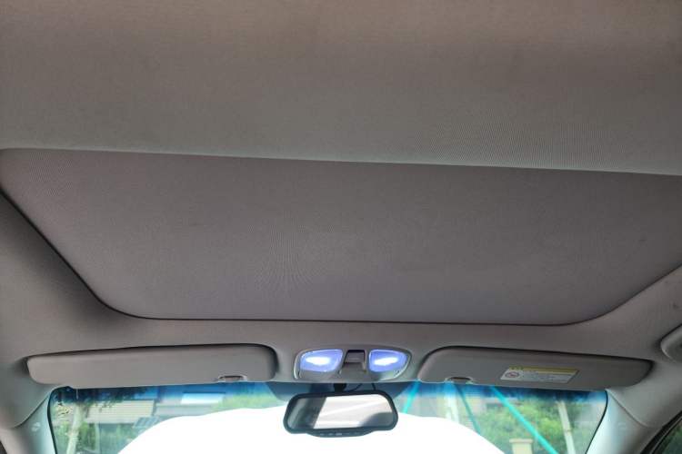 Used Hyundai Sonata 2011 2.0L Automatic Luxury Edition Headliner