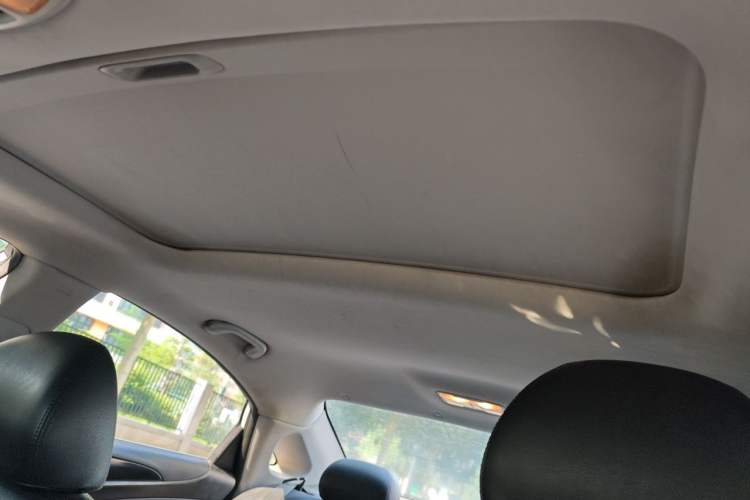Used Hyundai Sonata 2011 2.0L Automatic Luxury Edition Headliner