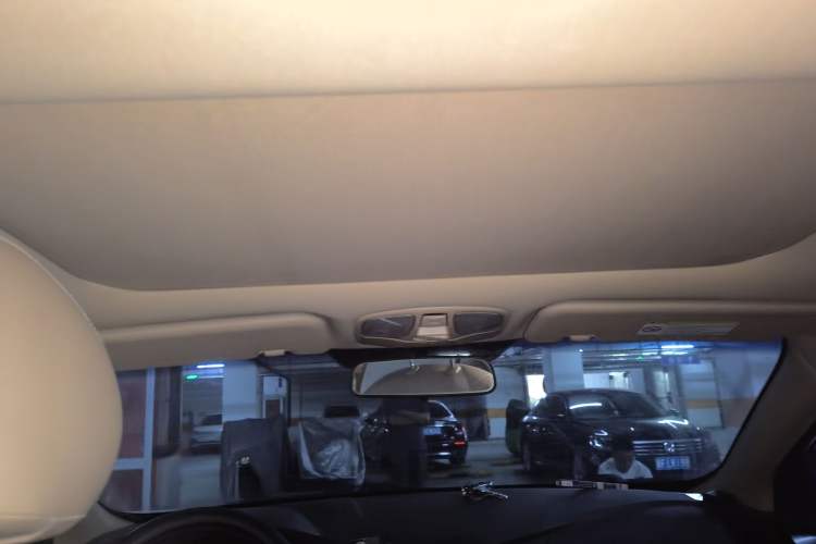 Used Hyundai Sonata 2011 2.0L Automatic Luxury Edition Headliner