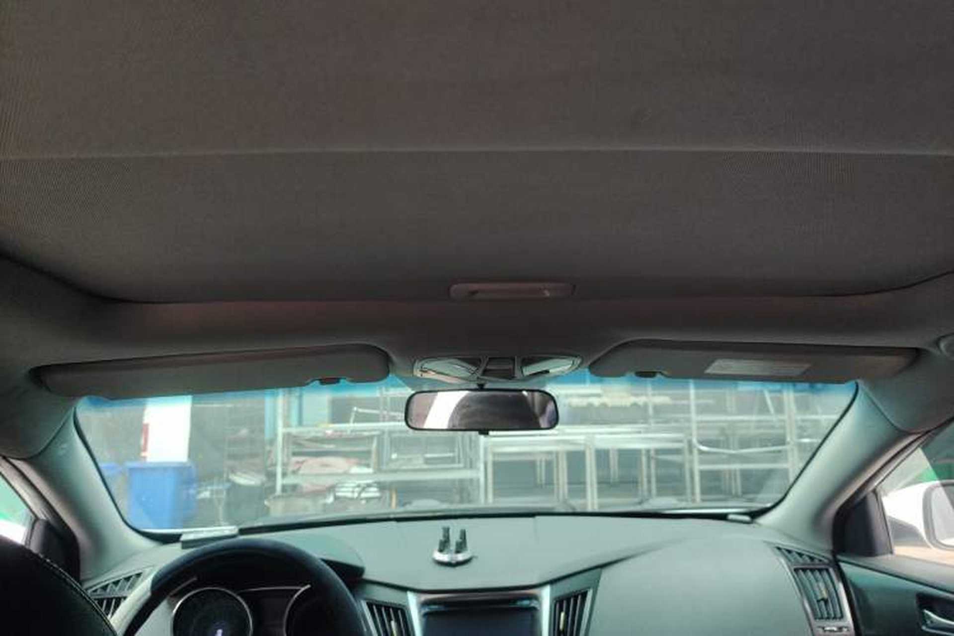 Used Hyundai Sonata 2011 2.0L Automatic Luxury Edition Headliner