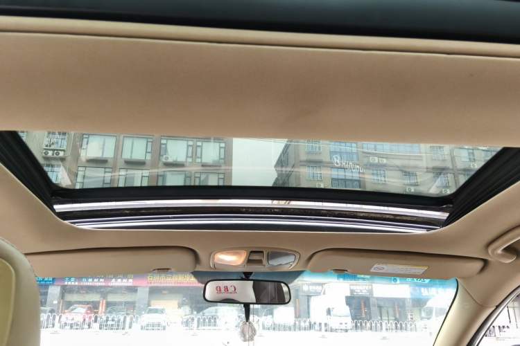 Used Hyundai Sonata 2011 2.0L Automatic Luxury Edition Headliner
