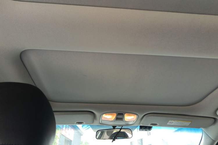 Used Hyundai Sonata 2011 2.0L Automatic Luxury Edition Headliner