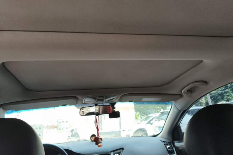 Used Hyundai Sonata 2011 2.0L Automatic Luxury Edition Headliner