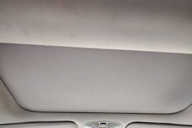 Used Hyundai Sonata 2011 2.0L Automatic Luxury Edition Headliner