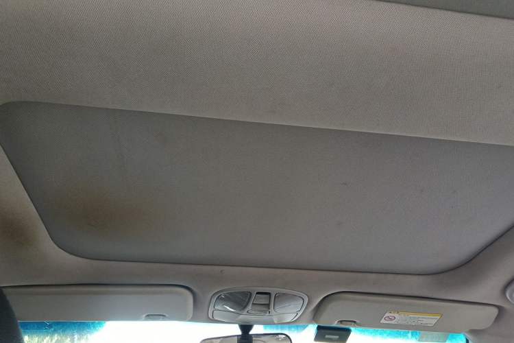 Used Hyundai Sonata 2011 2.0L Automatic Luxury Edition Headliner
