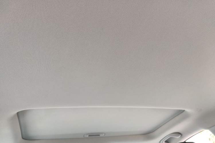 Used Hyundai Sonata 2011 2.0L Automatic Leading Edition Headliner
