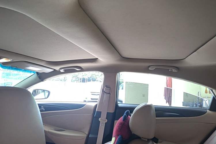 Used Hyundai Sonata 2011 2.0L Automatic Top-Grade Version Headliner