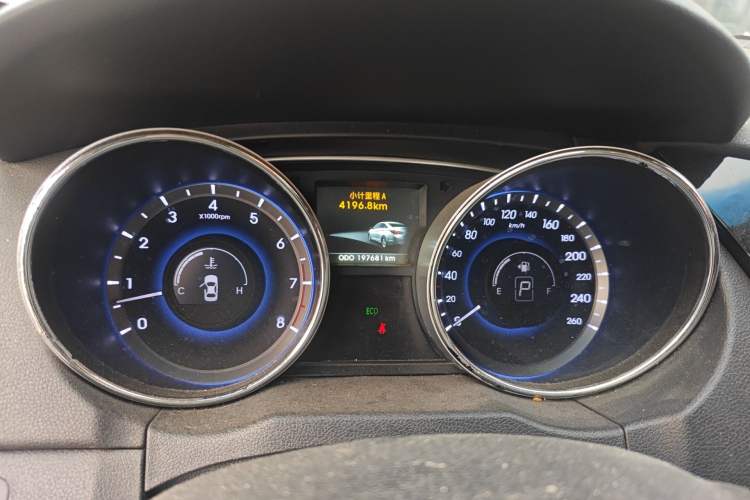 Used Hyundai Sonata 2011 2.0L Automatic Prestige Edition Instrument Cluster