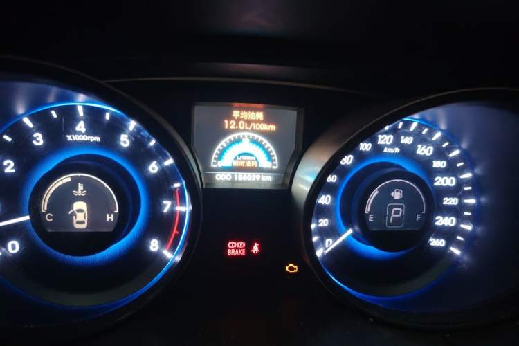 Used Hyundai Sonata 2011 2.0L Automatic Luxury Edition Instrument Cluster
