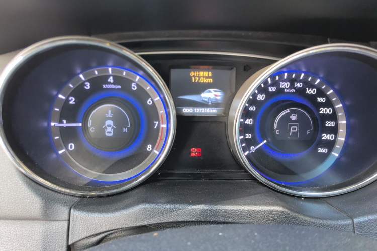 Used Hyundai Sonata 2011 2.0L Automatic Leading Edition Instrument Cluster