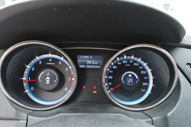 Used Hyundai Sonata 2011 2.0L Automatic Fashion Edition Instrument Cluster