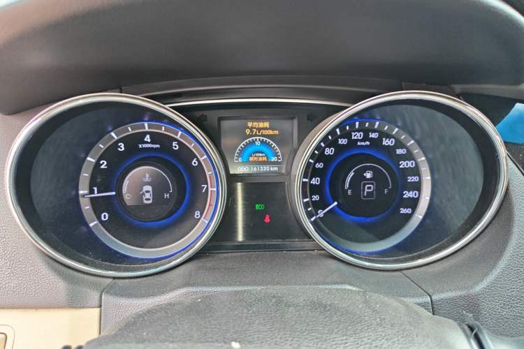 Used Hyundai Sonata 2011 2.0L Automatic Luxury Edition Instrument Cluster