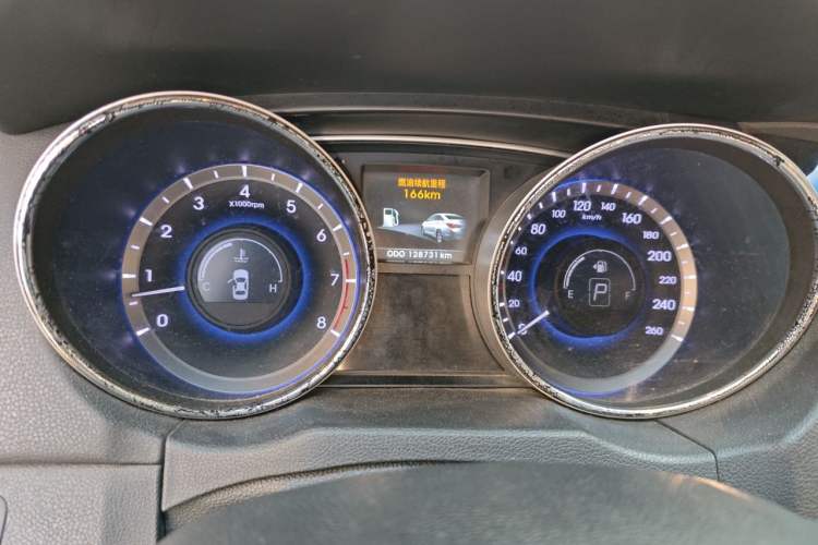 Used Hyundai Sonata 2011 2.0L Automatic Luxury Edition Instrument Cluster