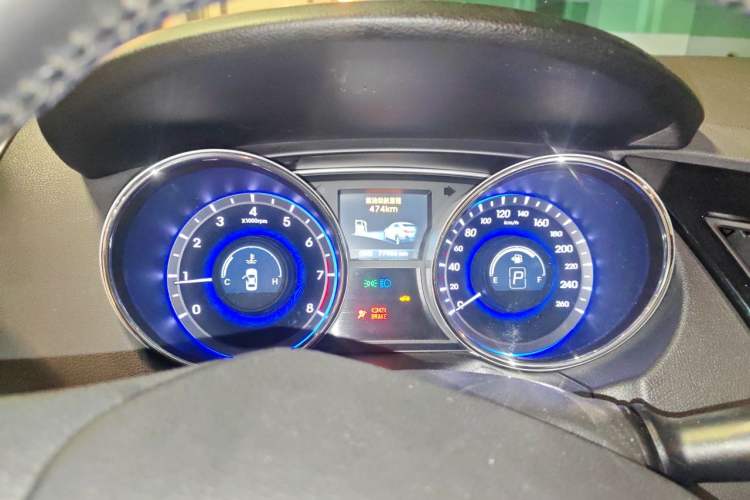 Used Hyundai Sonata 2011 2.0L Automatic Luxury Edition Instrument Cluster