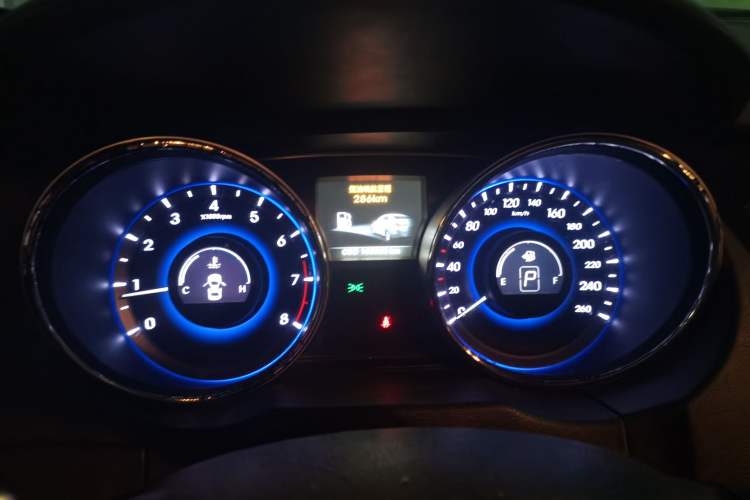 Used Hyundai Sonata 2011 2.4L Automatic Top-Tier Version Instrument Cluster