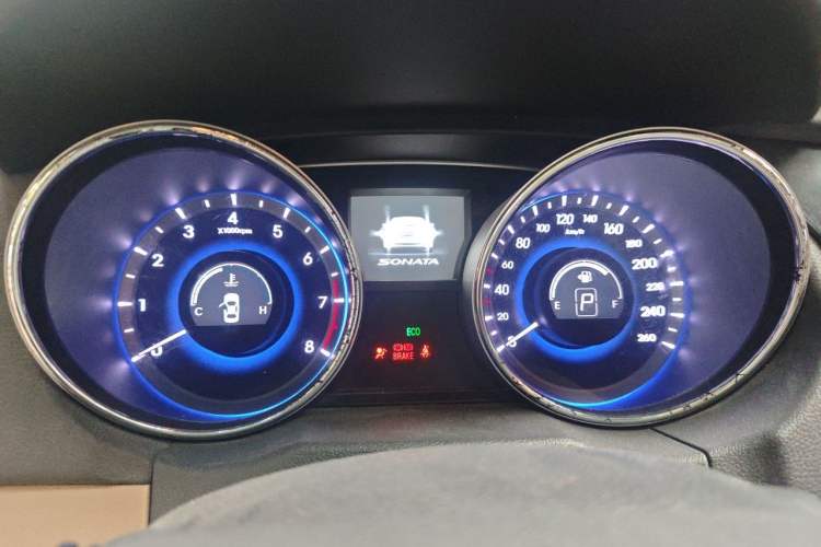 Used Hyundai Sonata 2011 2.0L Automatic Luxury Edition Instrument Cluster