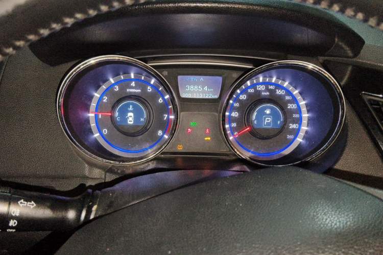 Used Hyundai Sonata 2011 2.0L Automatic Fashion Edition Instrument Cluster