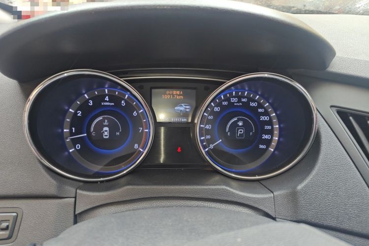Used Hyundai Sonata 2011 2.0L Automatic Leading Edition Instrument Cluster