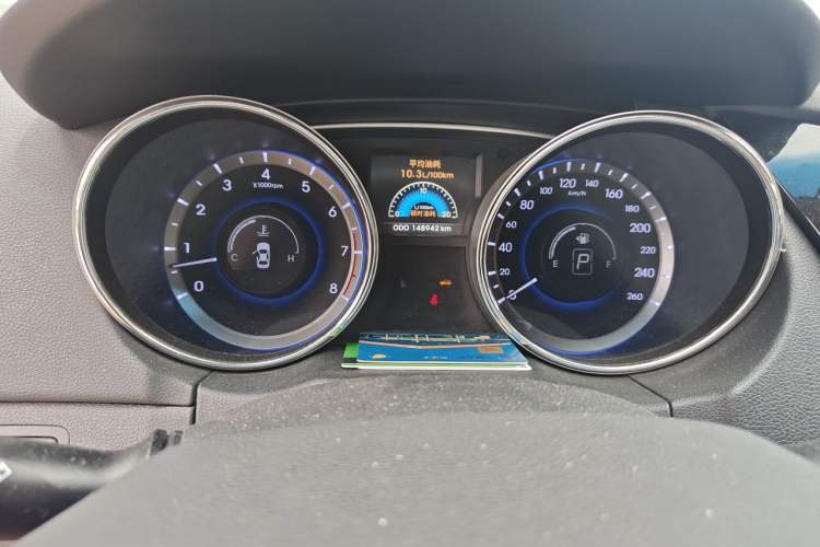 Used Hyundai Sonata 2011 2.0L Automatic Luxury Edition Instrument Cluster