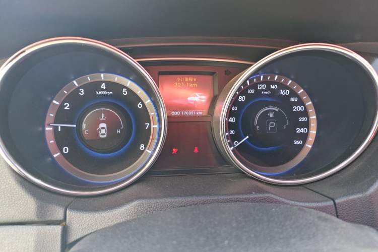 Used Hyundai Sonata 2011 2.0L Automatic Luxury Edition Instrument Cluster