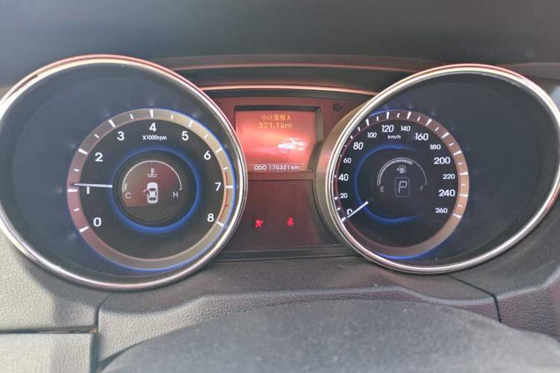 Used Hyundai Sonata 2011 2.0L Automatic Luxury Edition Instrument Cluster