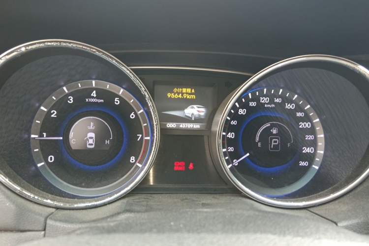 Used Hyundai Sonata 2011 2.0L Automatic Luxury Edition Instrument Cluster