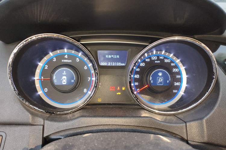 Used Hyundai Sonata 2011 2.0L Automatic Fashion Edition Instrument Cluster