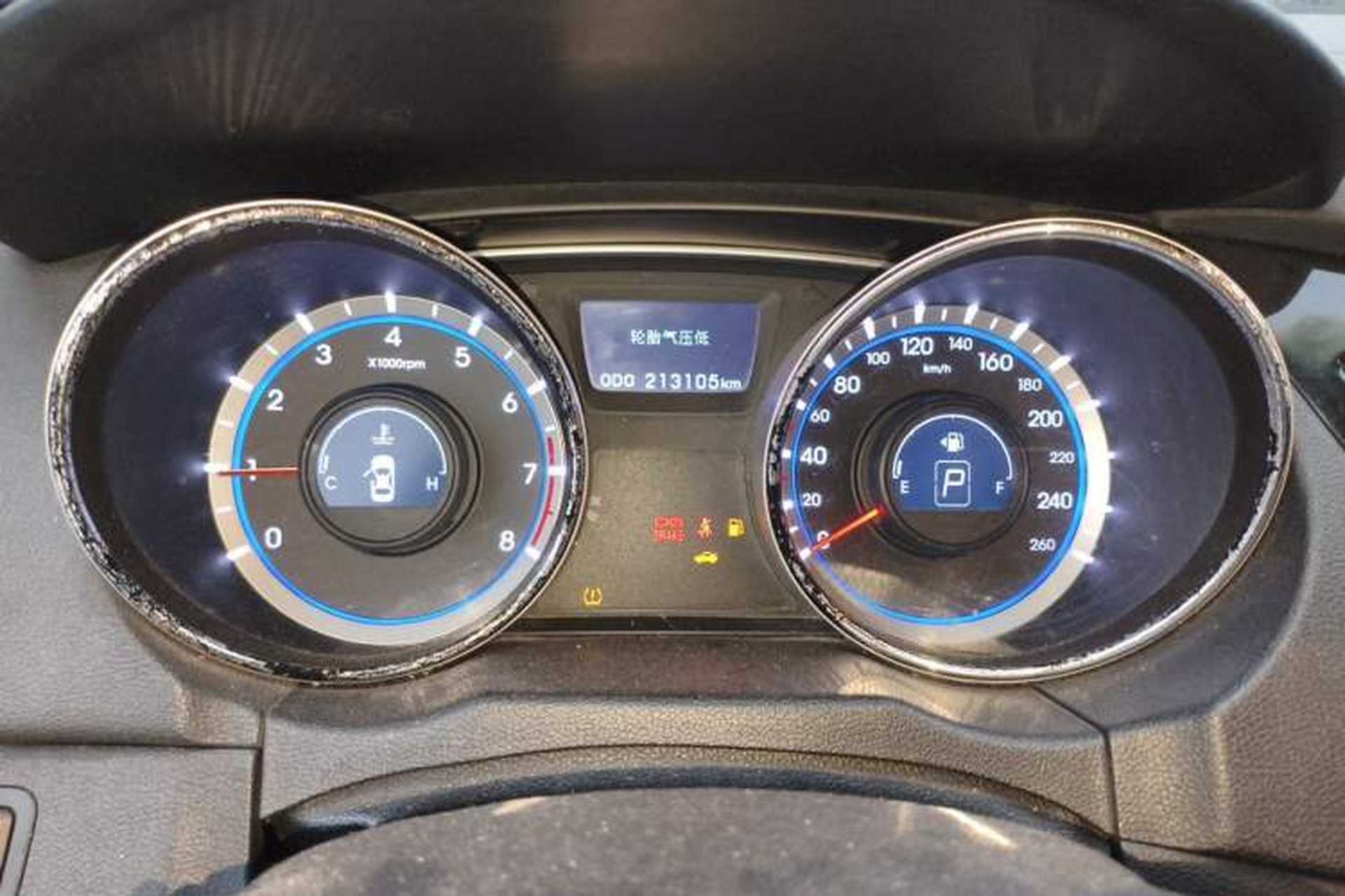Used Hyundai Sonata 2011 2.0L Automatic Fashion Edition Instrument Cluster