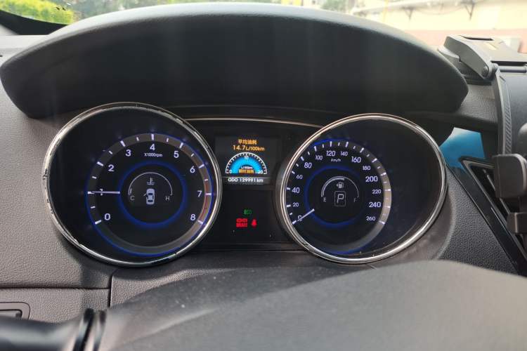 Used Hyundai Sonata 2011 2.0L Automatic Leading Edition Instrument Cluster