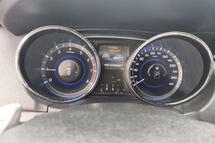 Used Hyundai Sonata 2011 2.0L Automatic Leading Edition Instrument Cluster