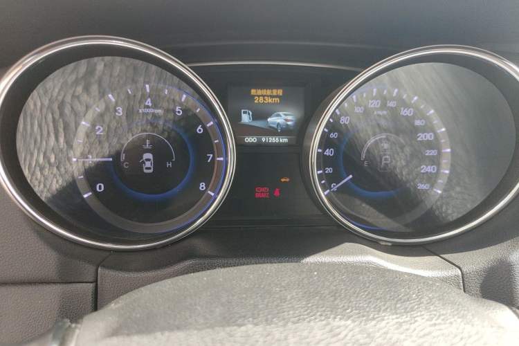 Used Hyundai Sonata 2011 2.0L Automatic Luxury Edition Instrument Cluster