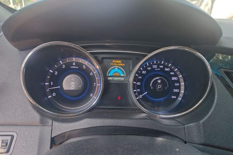 Used Hyundai Sonata 2011 2.0L Automatic Prestige Edition Instrument Cluster