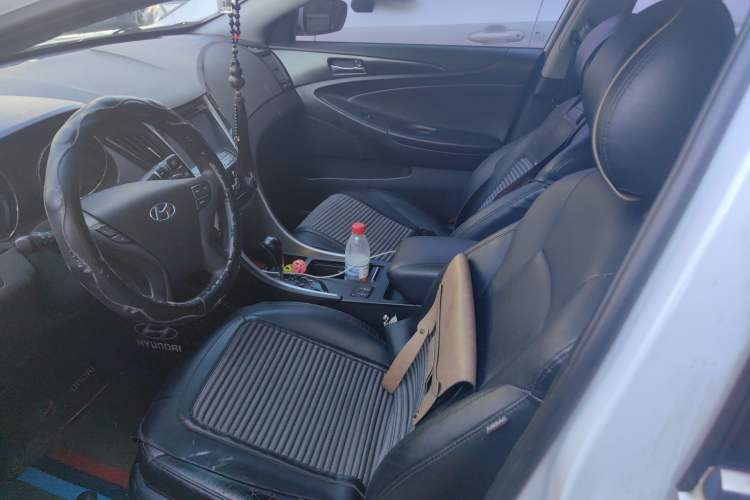 Used Hyundai Sonata 2011 2.0L Automatic Luxury Edition Left Front Seat