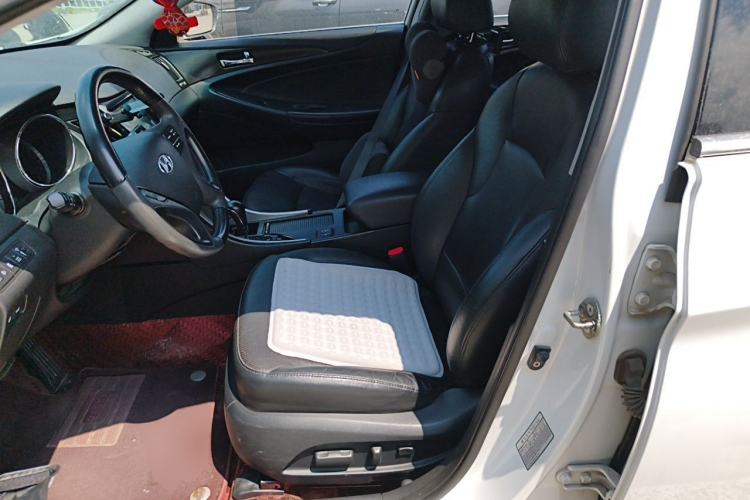 Used Hyundai Sonata 2011 2.0L Automatic Prestige Edition Left Front Seat