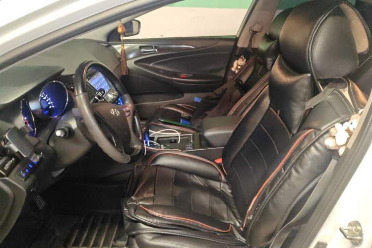 Used Hyundai Sonata 2011 2.0L Automatic Luxury Edition Left Front Seat