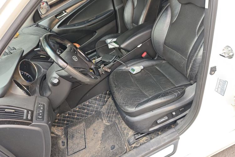 Used Hyundai Sonata 2011 2.0L Automatic Prestige Edition Left Front Seat