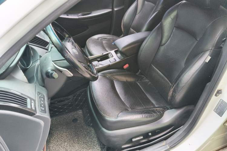 Used Hyundai Sonata 2011 2.0L Automatic Luxury Edition Left Front Seat