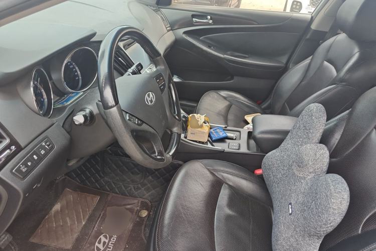 Used Hyundai Sonata 2011 2.0L Automatic Luxury Edition Left Front Seat