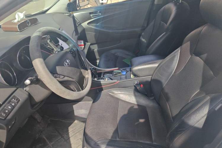 Used Hyundai Sonata 2011 2.0L Automatic Supreme Edition Left Front Seat