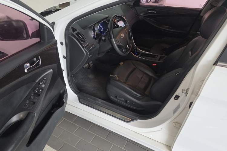 Used Hyundai Sonata 2011 2.0L Automatic Leading Edition Left Front Seat