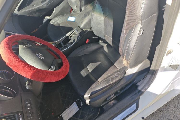 Used Hyundai Sonata 2011 2.0L Automatic Luxury Edition Left Front Seat
