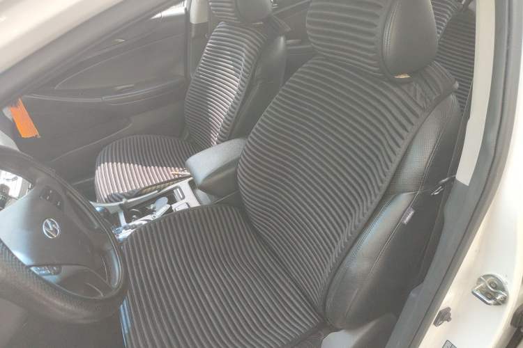 Used Hyundai Sonata 2011 2.0L Automatic Luxury Edition Left Front Seat