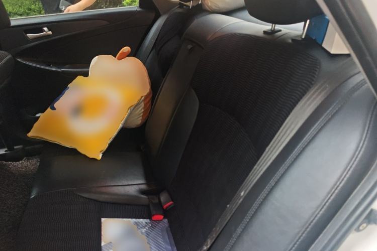 Used Hyundai Sonata 2011 2.0L Automatic Leading Edition Left Rear Seat