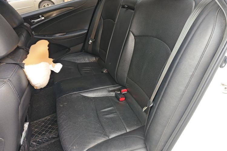 Used Hyundai Sonata 2011 2.0L Automatic Prestige Edition Left Rear Seat