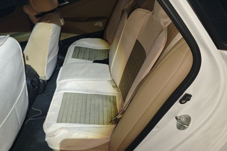 Used Hyundai Sonata 2011 2.0L Automatic Fashion Edition Left Rear Seat